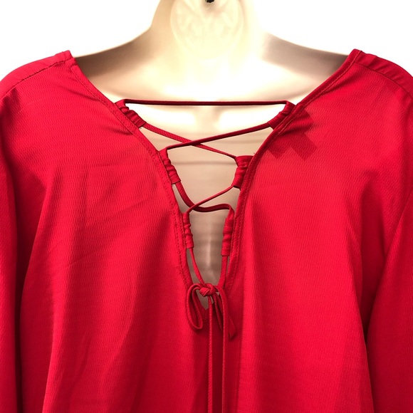 NWT I.N. San Franscisco Red Back Lace Top - Picture 14 of 16